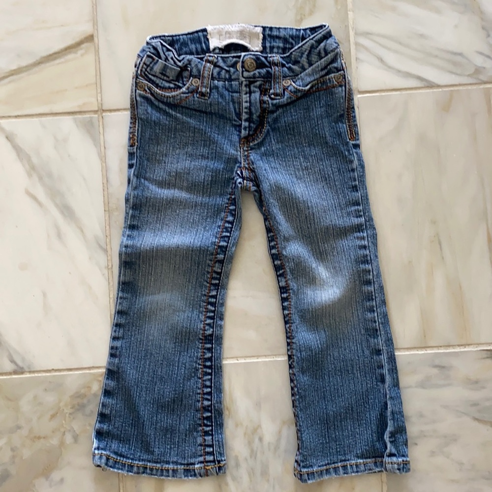 Baby Buns bootleg jeans—3T